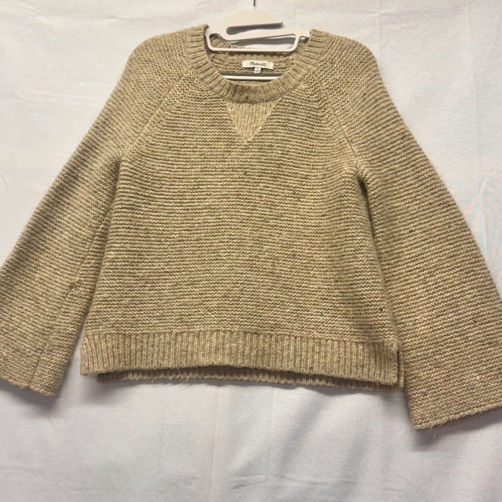Madewell Flecked Wide-sleeve‎ Pullover Sweater in a natural/tan